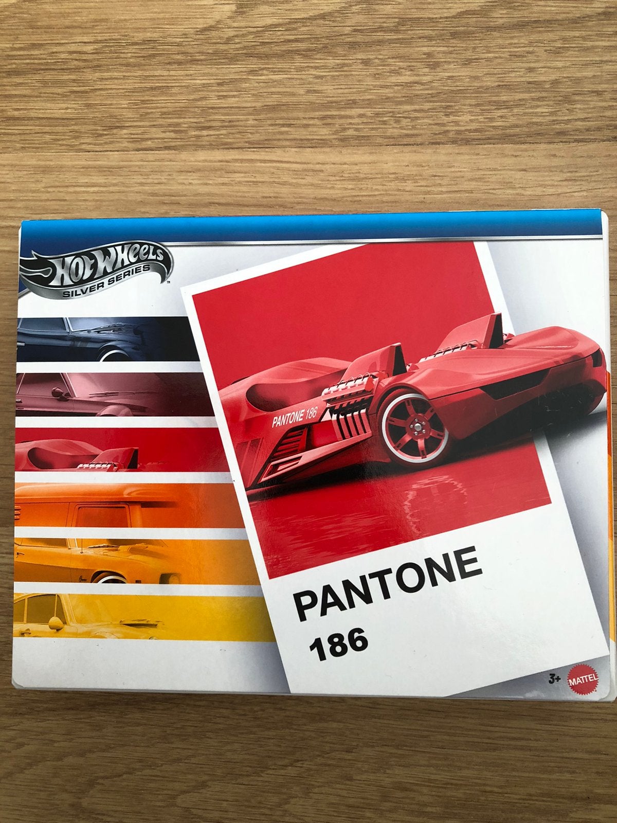 Hot wheels silver series  x pantone 186- 6-car box, Enlèvement ou Envoi, Comme neuf
