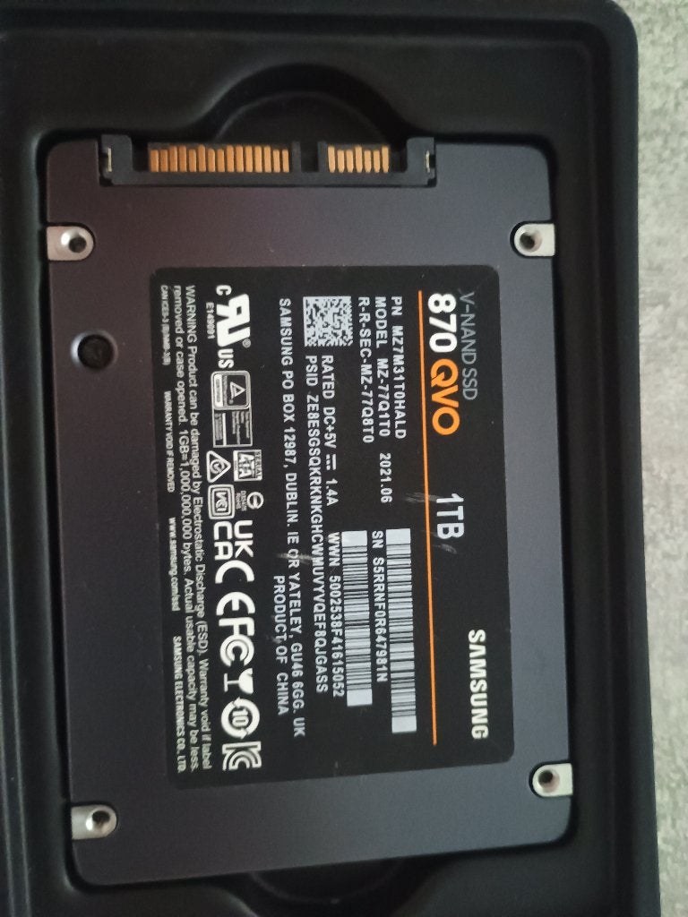 Samsung 870 QVO 1TB Solid State Drive, Computers en Software, Harde schijven, Intern, 6x4cm, Ophalen of Verzenden, Zo goed als nieuw