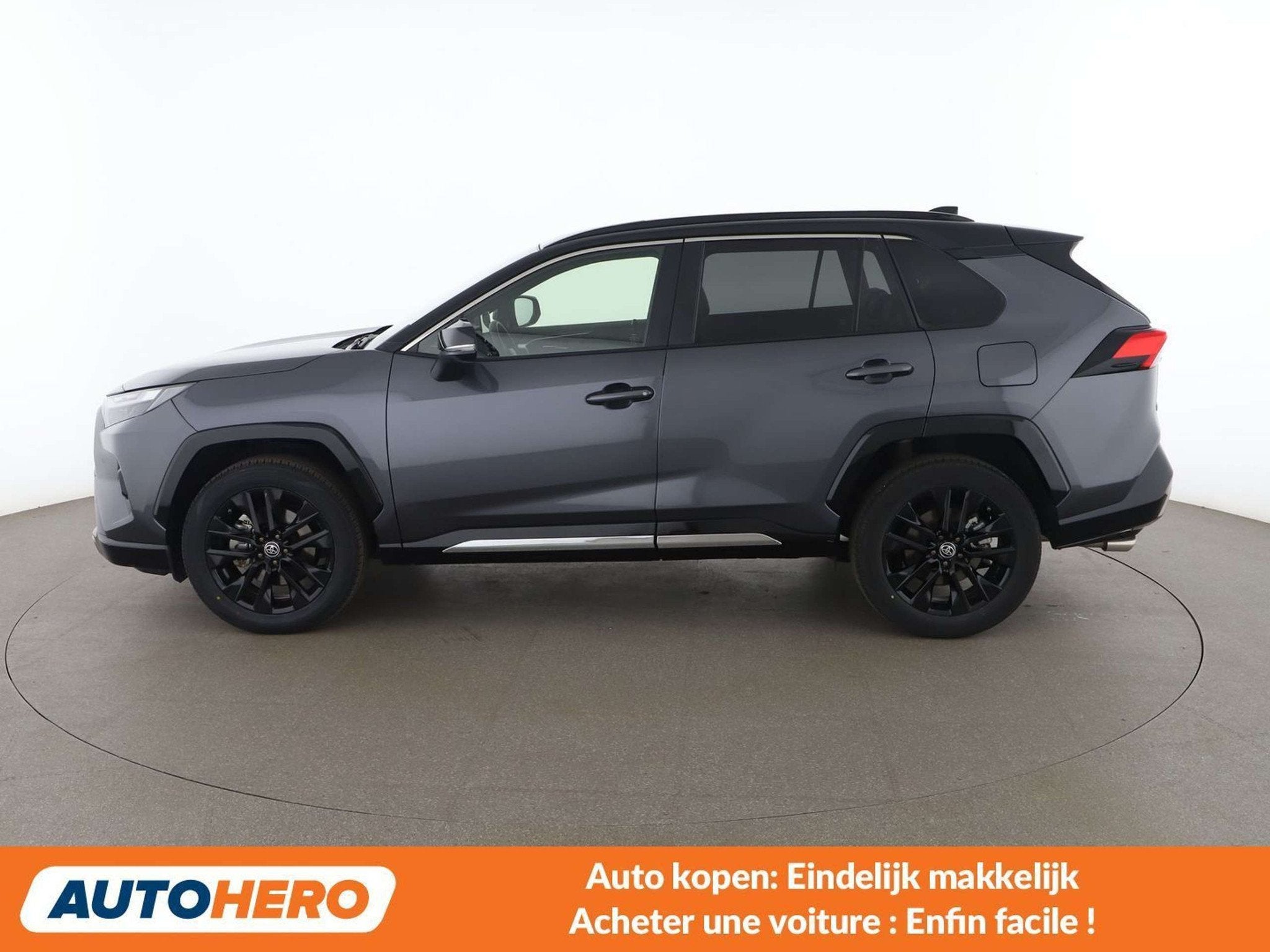 Toyota RAV4 2.5 Hybrid 4x2 (bj 2023, automaat), Auto's, Gebruikt, 5 zetels, 5 deurs, Hybride Elektrisch/Benzine