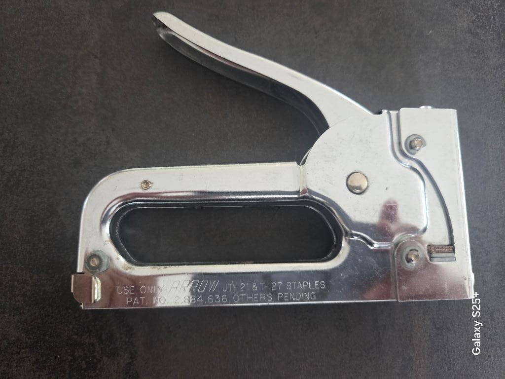 Arrow JT21 nietmachine voor nietjes, Ophalen, Gebruikt