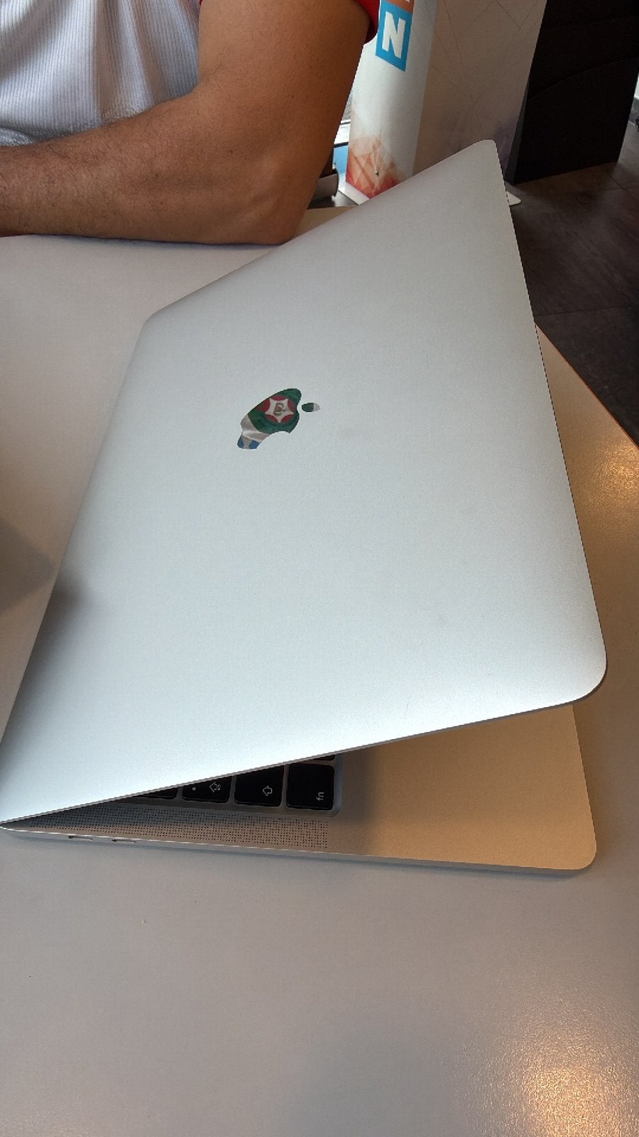 Apple Macbook pro 13’ i7 1000 gb touch bar, Enlèvement, Comme neuf