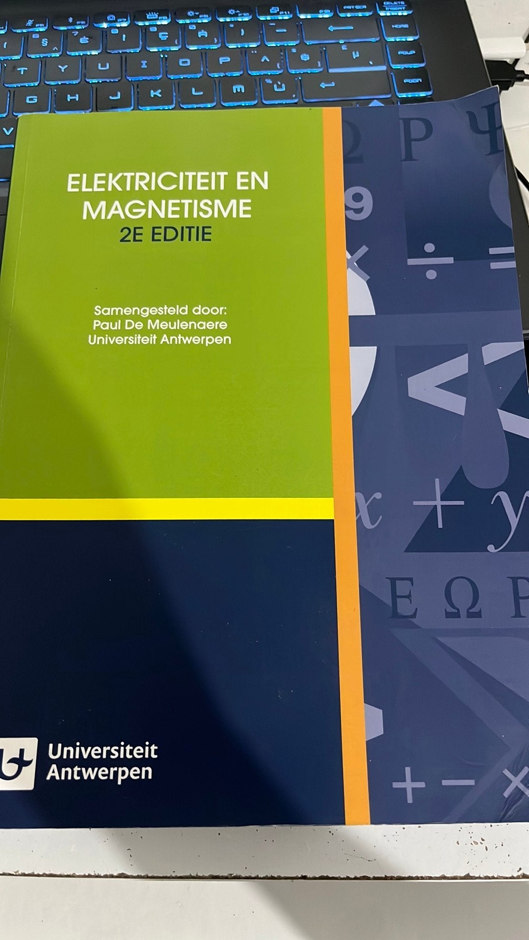 Elektriciteit en magnetisme (2e editie), Enlèvement ou Envoi, Comme neuf
