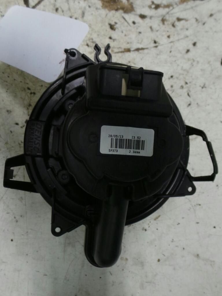 RENAULT CAPTUR KACHELMOTOR 2014, Enlèvement ou Envoi, Utilisé, ARN reconnu