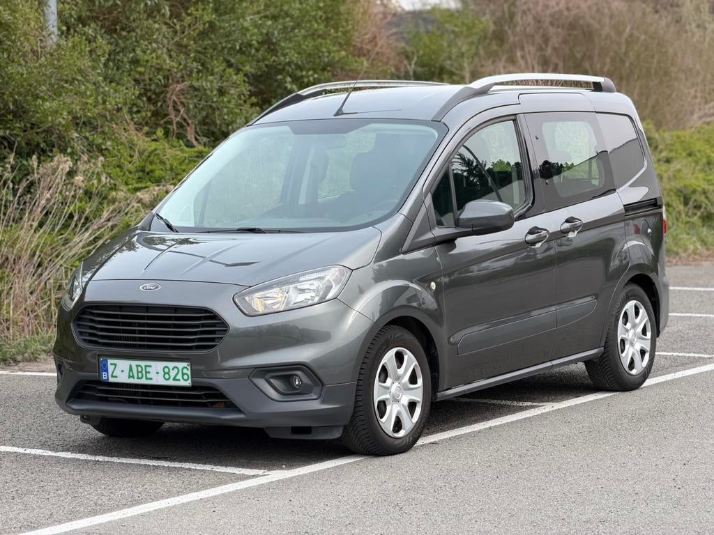 ford transit courier 2019 105621 km 1.0 benzine, Auto's, Ford, Voorwielaandrijving, https://public.car-pass.be/vhr/5174e69d-066f-4c1a-8f1e-476b123d7a36