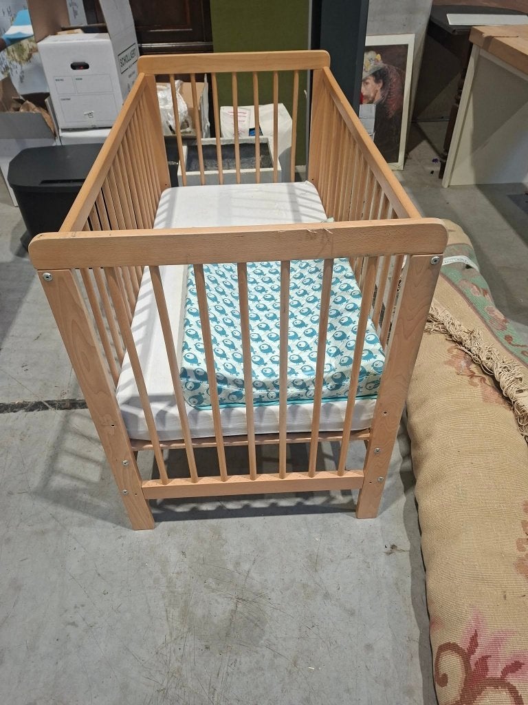1 kinder bed, Huis en Inrichting, Slaapkamer | Bedden, Ophalen