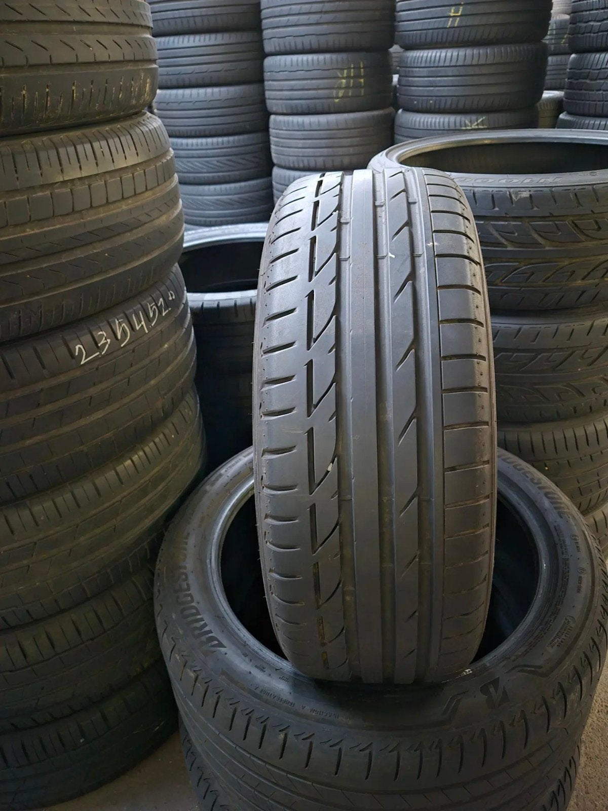 22545r19 225 45 r19 225/45/r19 BRIDGESTONE DUNLOP avec monta