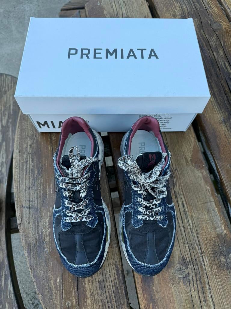 Chaussures pour femmes premiata très bonne état, Enlèvement