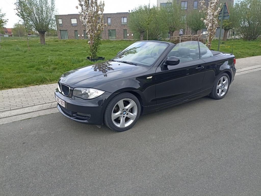 118d cabrio 2010 euro 5, Auto's, Euro 5, 1995 cc, Zwart, 4 cilinders