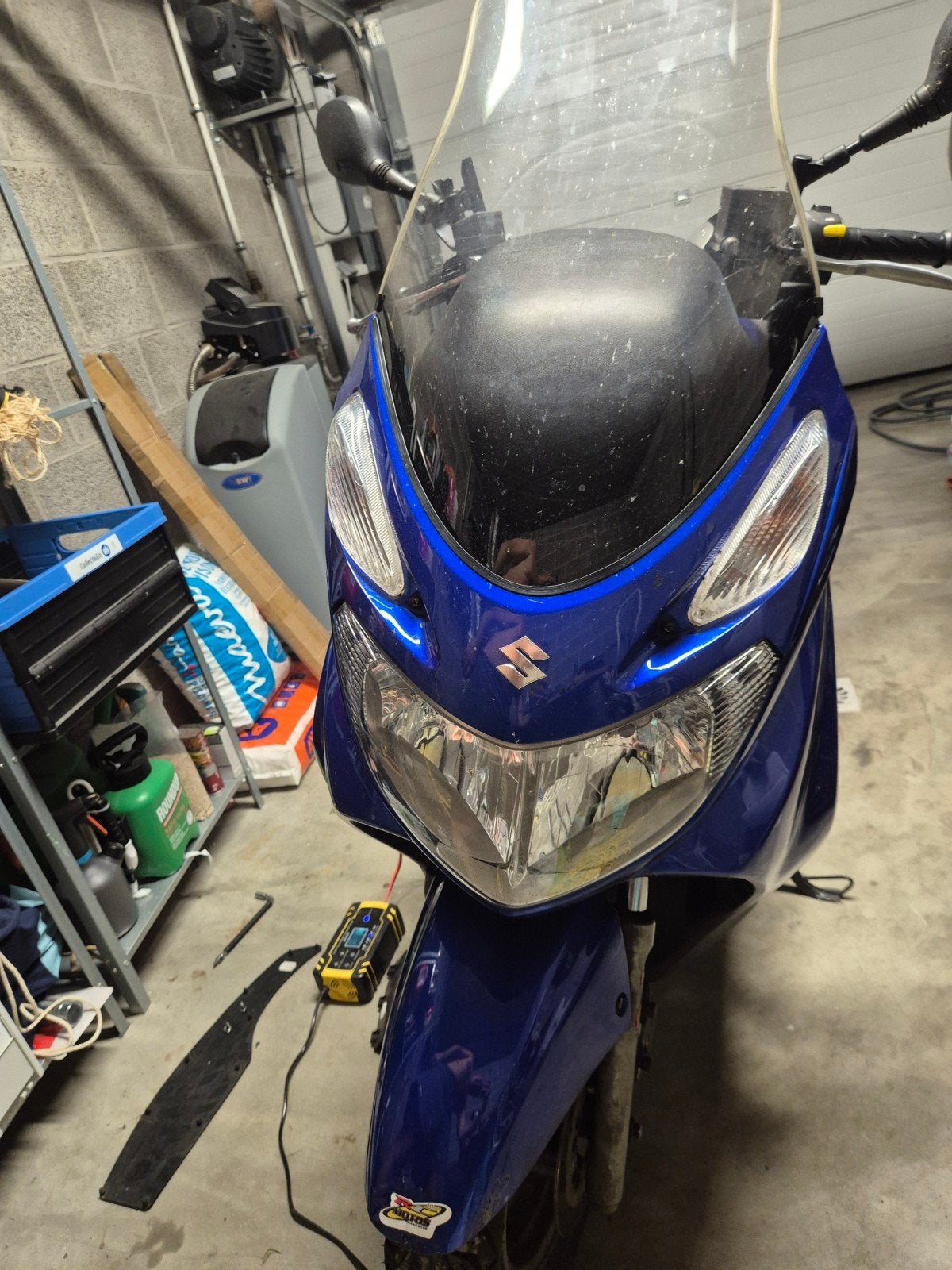 Scooter 125cc Suzuki Burgman, Enlèvement