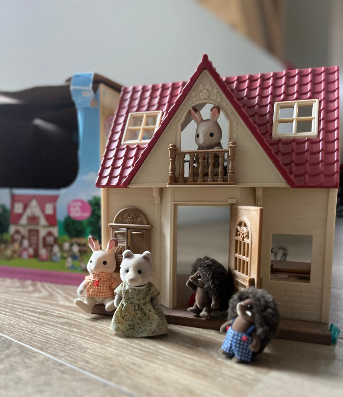 Maison et famille sylvaniennes, Enfants & Bébés, Jouets | Maisons de poupées, Enlèvement, Comme neuf
