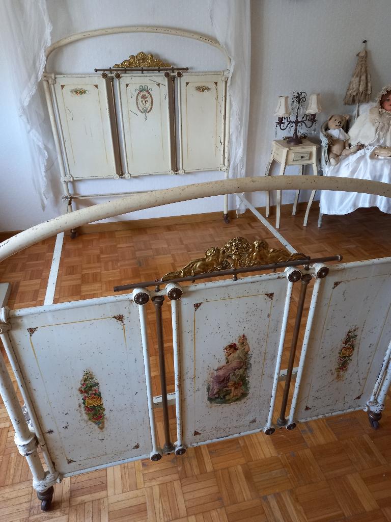 Antiek Bed, van ijzer , zéér speciaal met Engelen ,IN OPTIE, Ophalen
