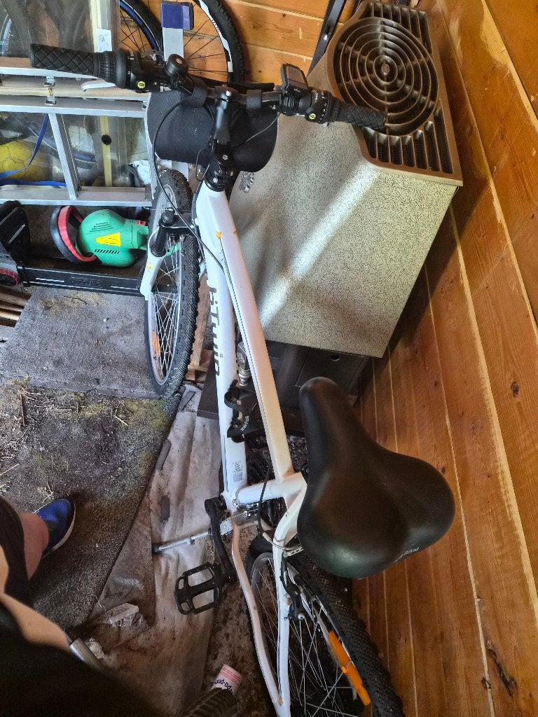 vtt femme 26", Vélos & Vélomoteurs, Autres marques, Vitesses, Frein sur jante, Comme neuf