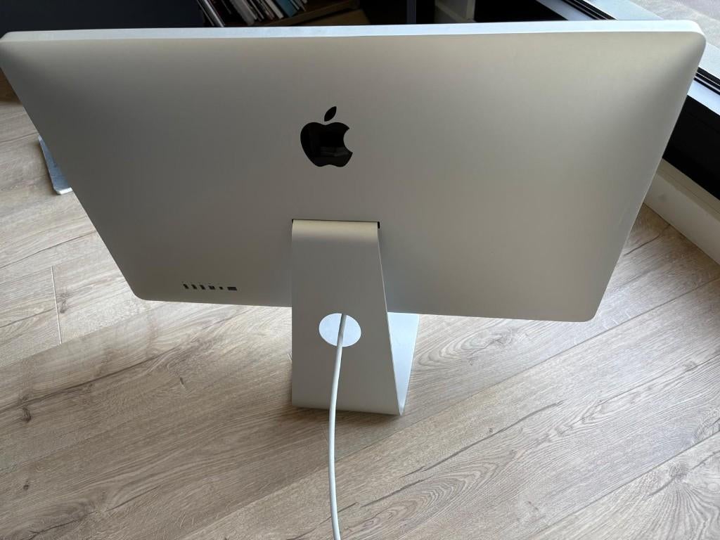 Apple Thunderbolt computerscherm / monitor (27 inch), Computers en Software, Ophalen, Gebruikt, Thunderbolt, Apple