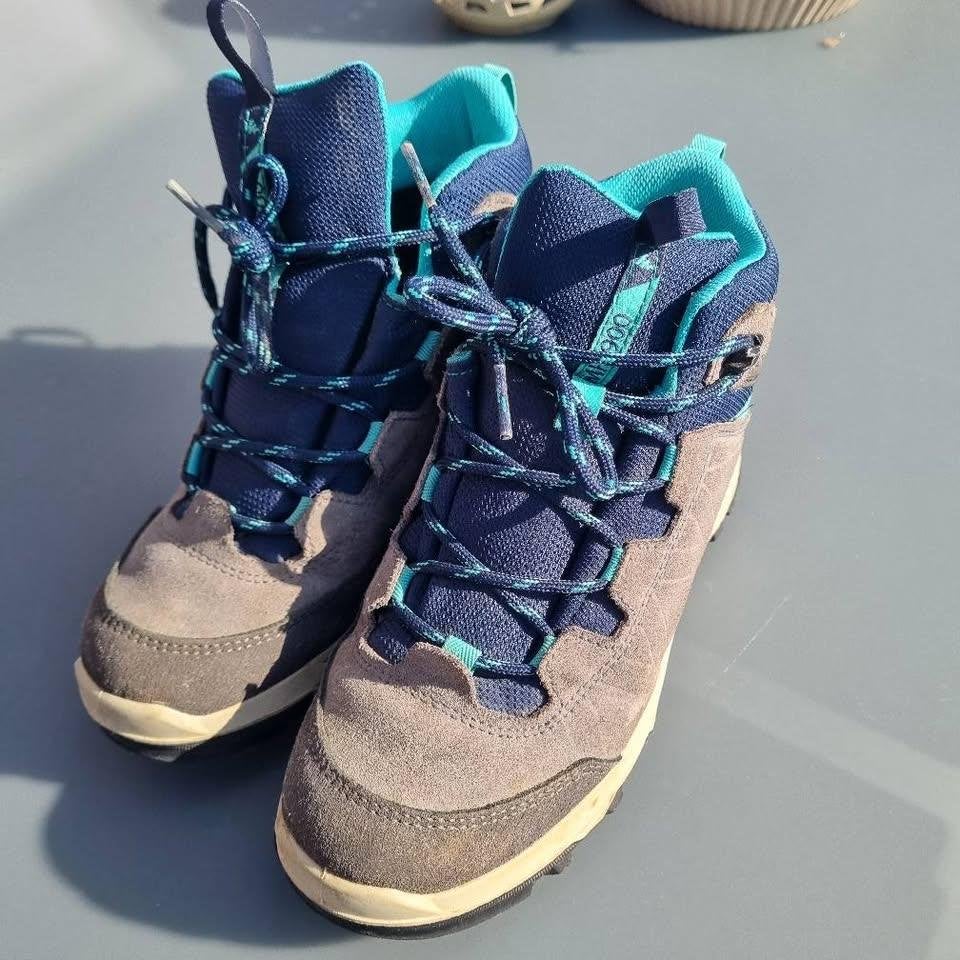 Stevige Wandelschoenen Quechua maat 35, Schoenen, Ophalen of Verzenden, Zo goed als nieuw, Quechua, Decathlon