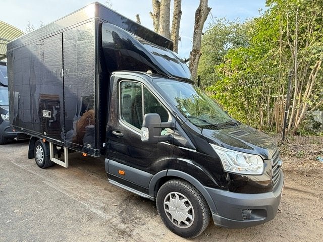 Ford Transit Trend 350E L4  euro 6 2018, Auto's, Automaat, Stof, 4 cilinders, Zwart