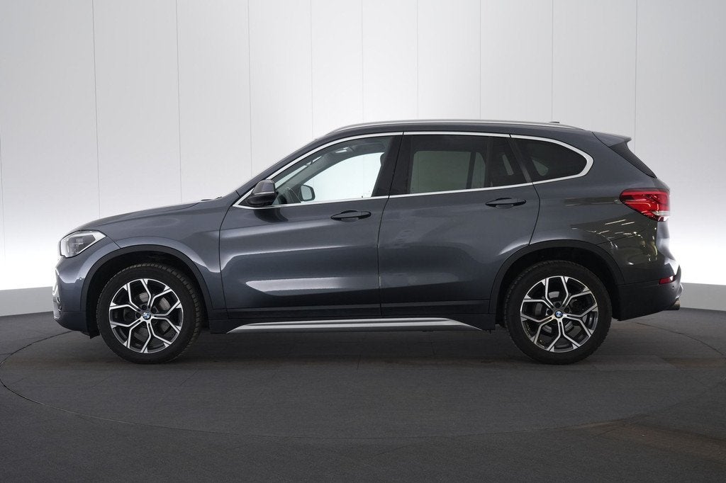 (1YQT704) BMW X1, Auto's, Euro 6, Lichtsensor, Bedrijf, 5 deurs