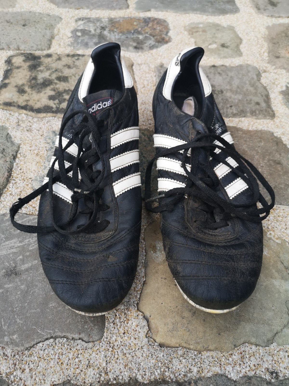 Voetbalschoenen Adidas maat 43, Sport en Fitness, Voetbal, Ophalen, Gebruikt