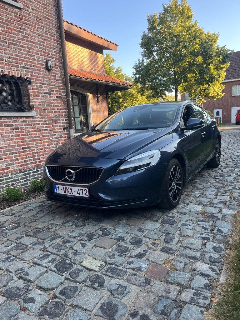 Volvo V40 t2 Black Edition, Auto's, Volvo, Parkeersensor, 5 deurs, Particulier, Voorwielaandrijving