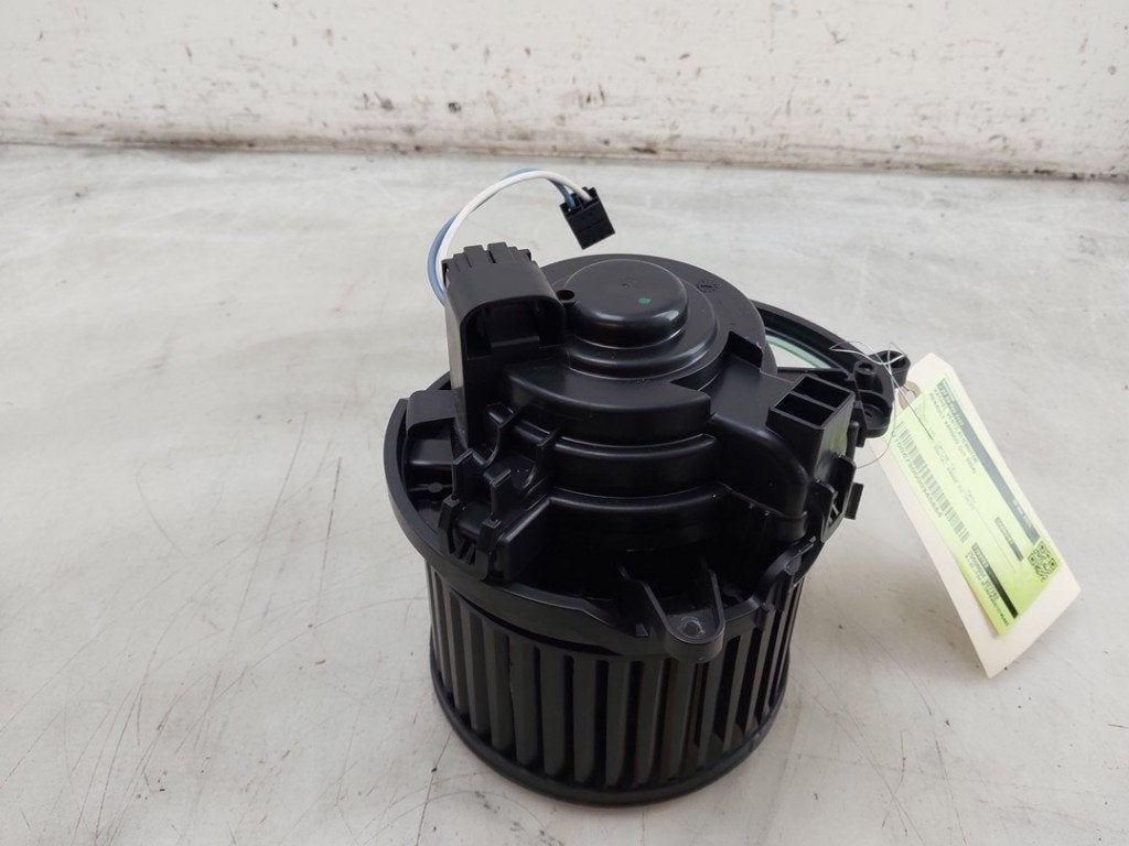 VENTILATEUR RADIATEUR MOTEUR Renault Kangoo Express (RFK), Renault, Valeo, Utilisé, 100, rue de Courcelles
75017  Paris, FR