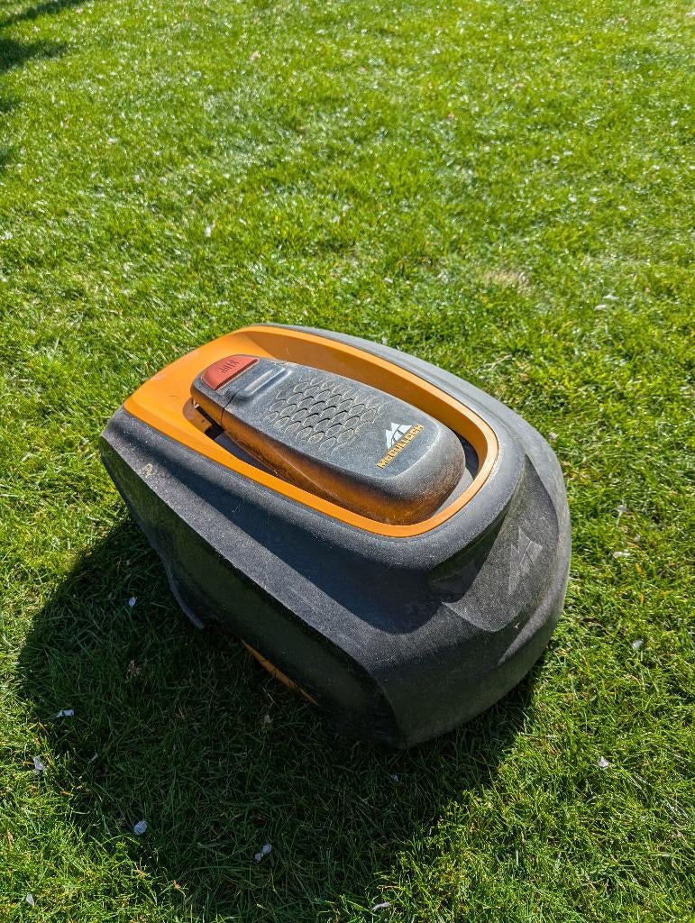 Robotmaaier McCulloch Rob1000, Tuin en Terras, Robotmaaiers, Gebruikt, Minder dan 20 cm, Ophalen