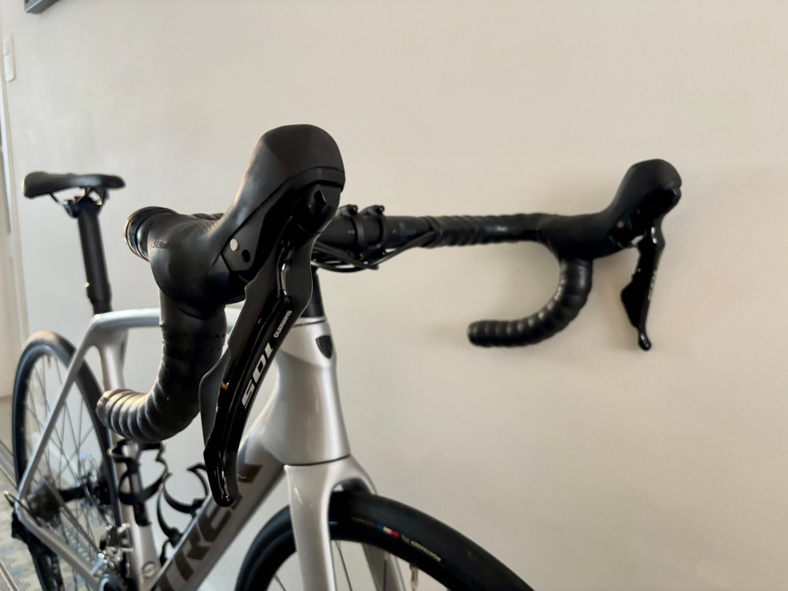 Trek Émonda SL 5 Disc – maat 56 - Shimano 105 – als nieuw!, Autres marques, Comme neuf, Enlèvement, 53 à 57 cm