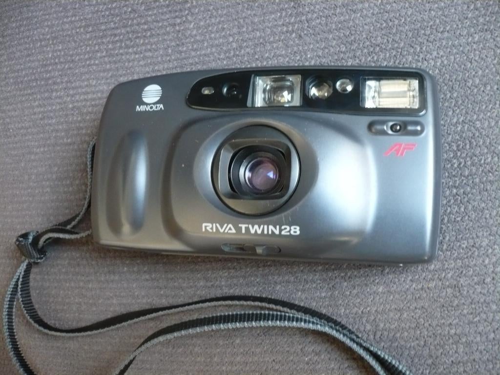 Fotocamera minolta riva twin 28 prima staat., Audio, Tv en Foto, Fotocamera's Analoog, Ophalen of Verzenden, Minolta
