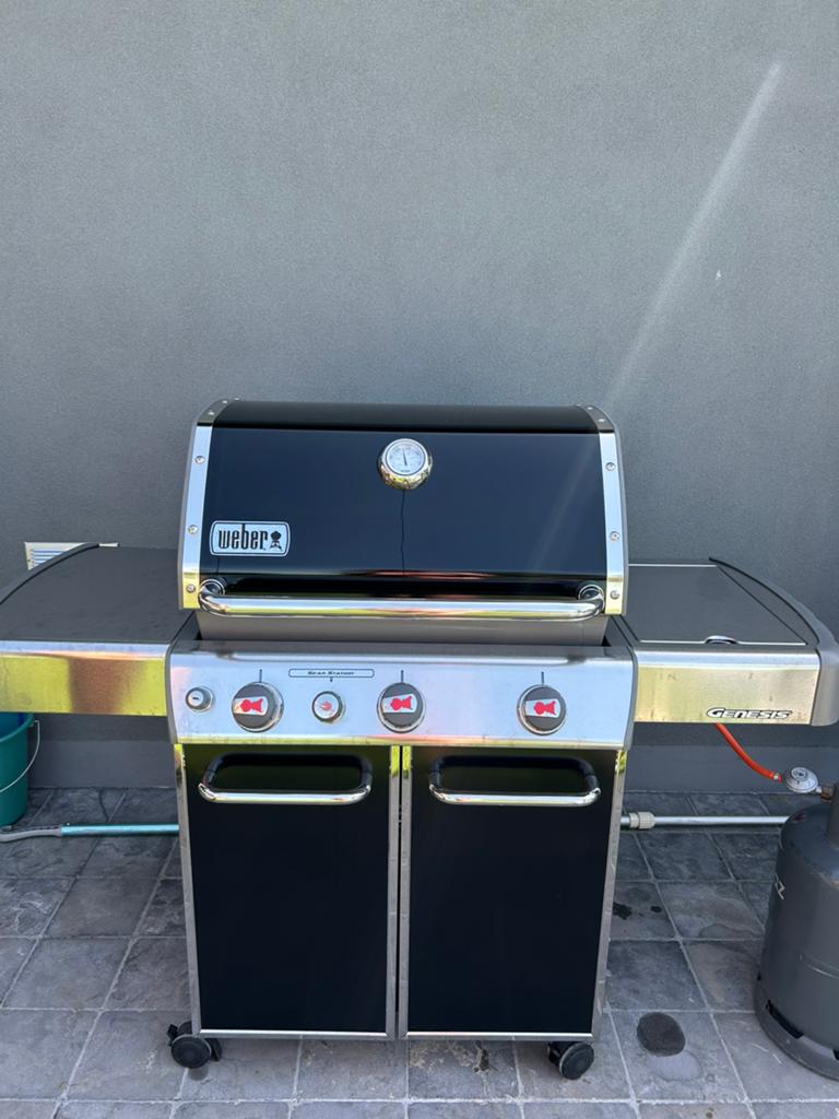 Gasbarbecue weber Genesis, Ophalen, Gebruikt