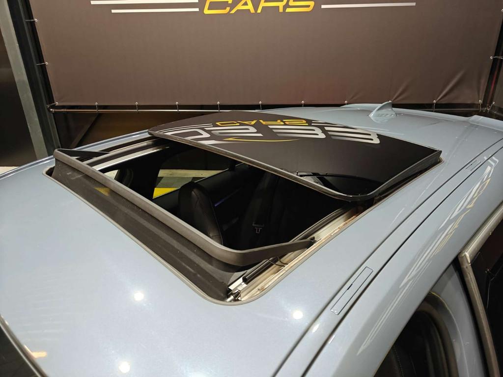 BMW 1 Serie 135 M135i xDrive 306pk Pano/Keyless/19"/HUD/CAM/, Cuir, Argent ou Gris, Achat, Entreprise