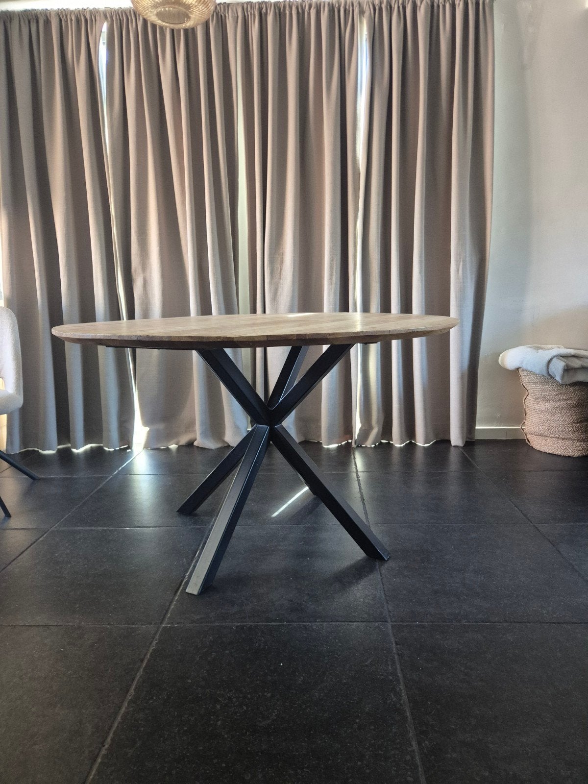 eettafel rond 130cm, Huis en Inrichting, Ophalen, Rond