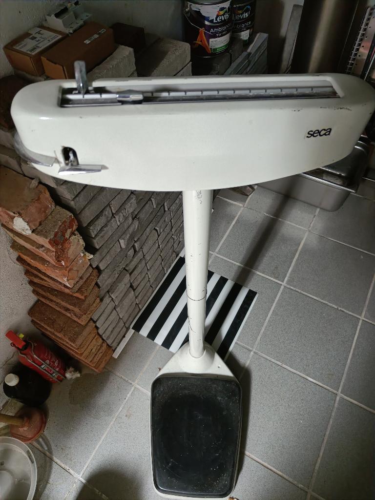 Seca weegschaal, Ophalen, Gebruikt, 100 kg of meer, Personenweegschaal