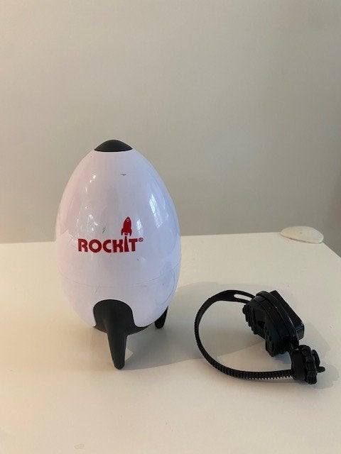 Rockit baby rocker (oplaadbaar), Kinderen en Baby's, Badjes en Verzorging, Gebruikt, Overige typen, Standaard, Ophalen