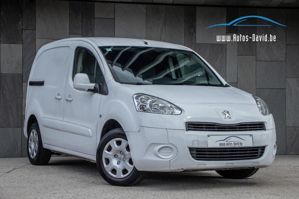 Peugeot Partner 1.6 HDI/Histoire/CLIMATISATION/VITRE ELEKTR., Euro 5, Achat, Entreprise, 2 places