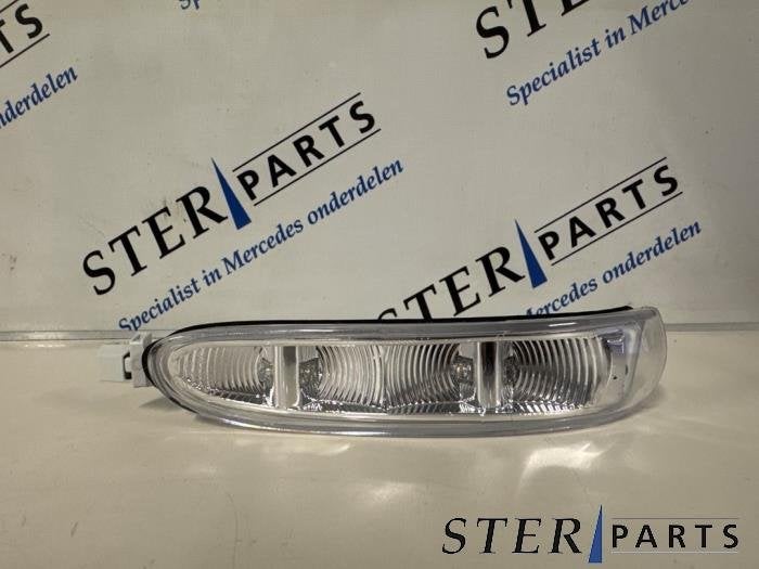 Feu clignotant de miroir droite d'un Mercedes SL, Autos : Pièces & Accessoires, Éclairage, Mercedes-Benz, Neuf, 12 mois de garantie