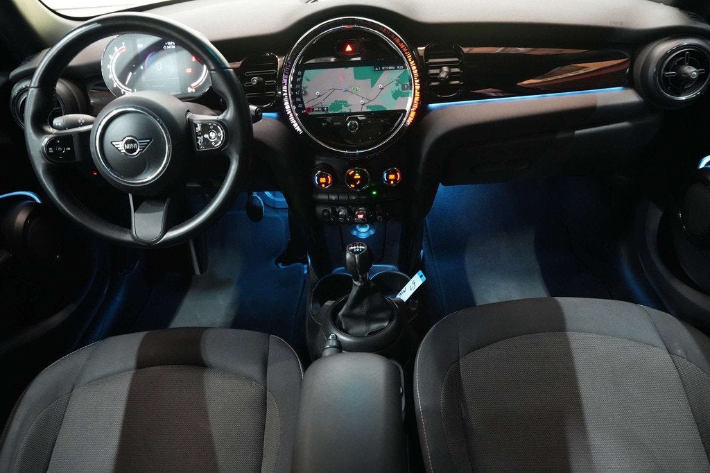 Mini Cooper One 1.5 Benzine CarPlay Navi LED Garantie, Stof, Gebruikt, USB, Zwart