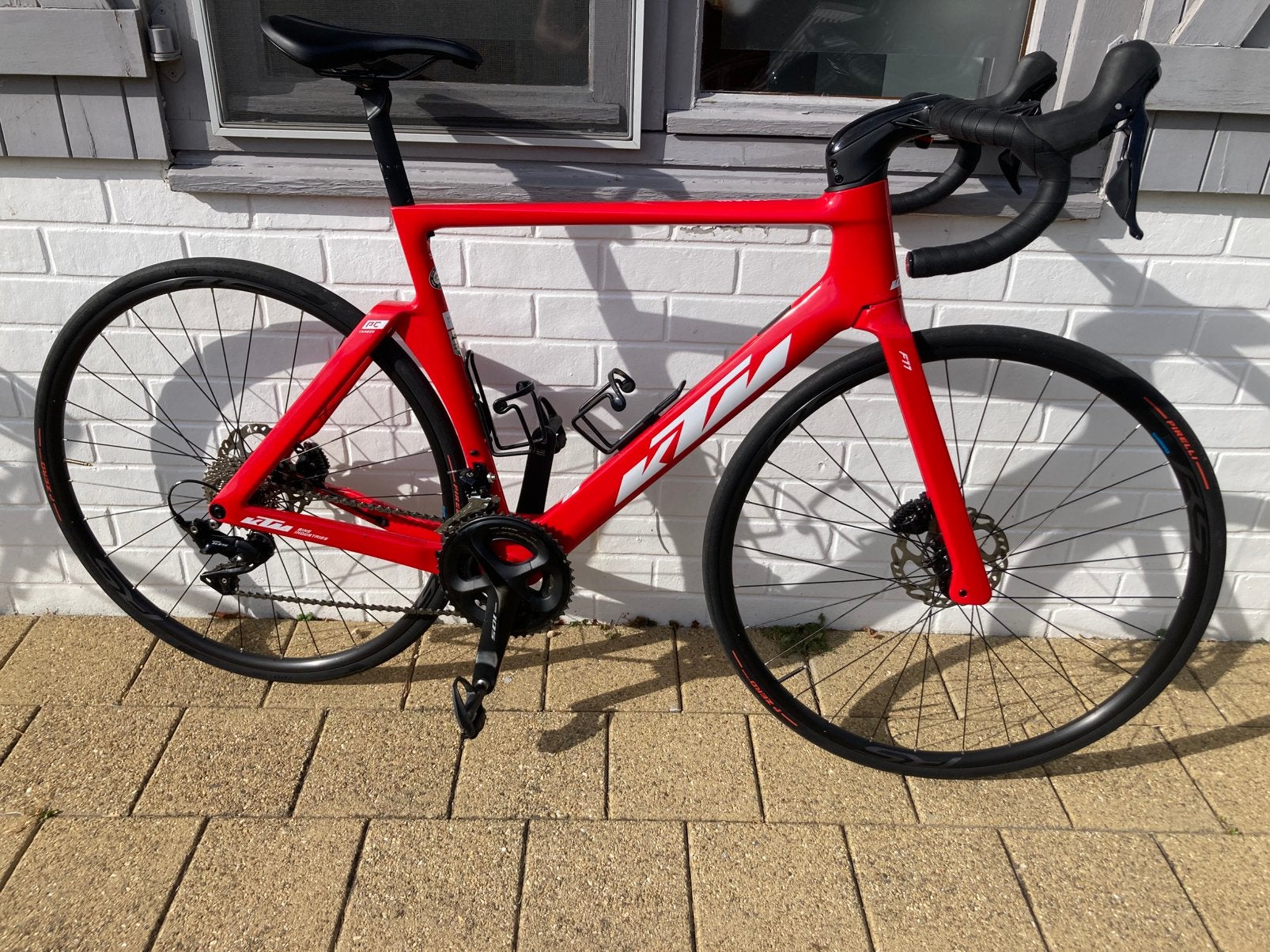 Disque de vélo de course KTM, Vélos & Vélomoteurs, Vélos | Vélos de course, Comme neuf, Carbone, Enlèvement
