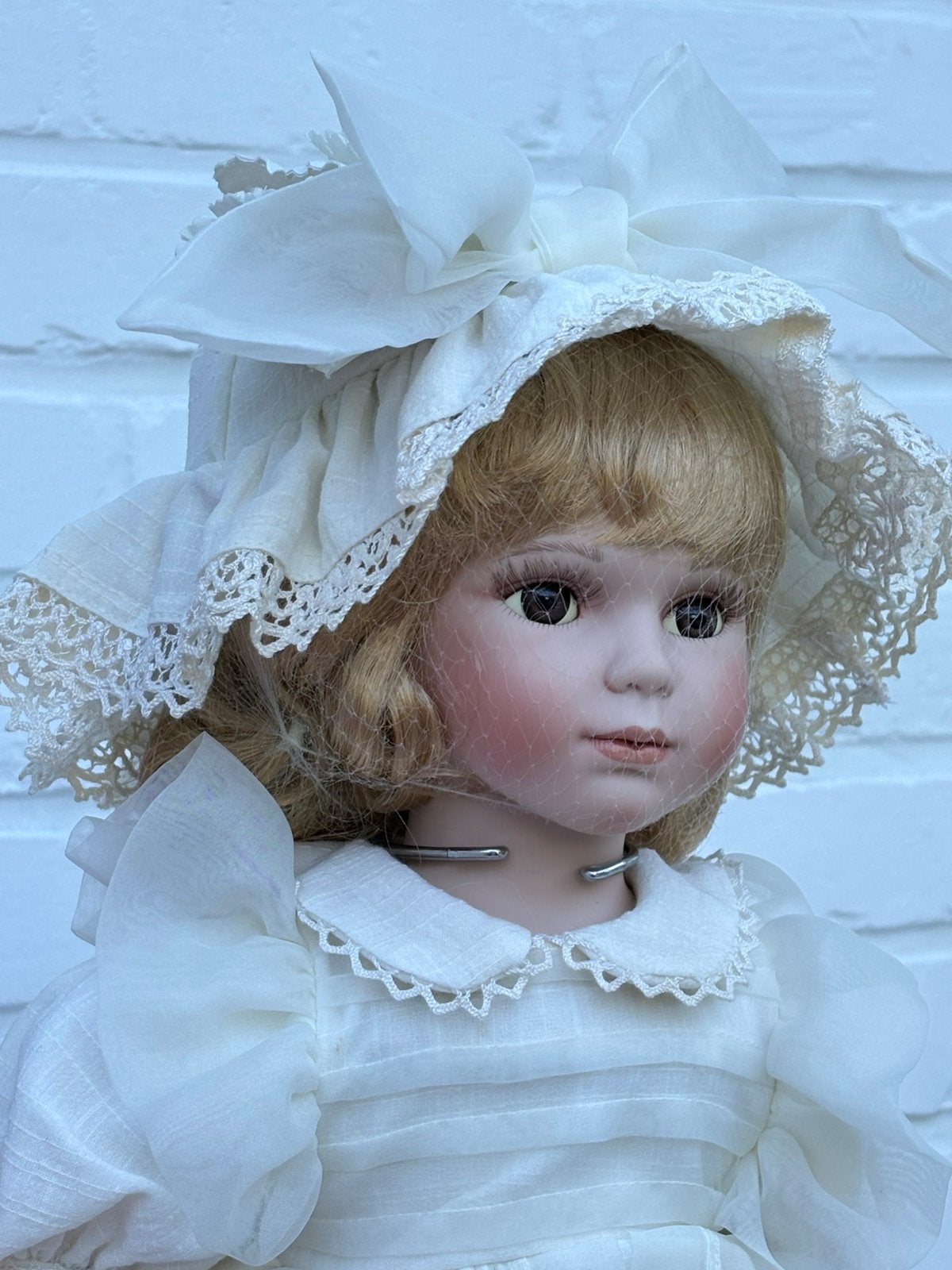 Grande poupee en porcelaine, Collections, Enlèvement ou Envoi, Comme neuf