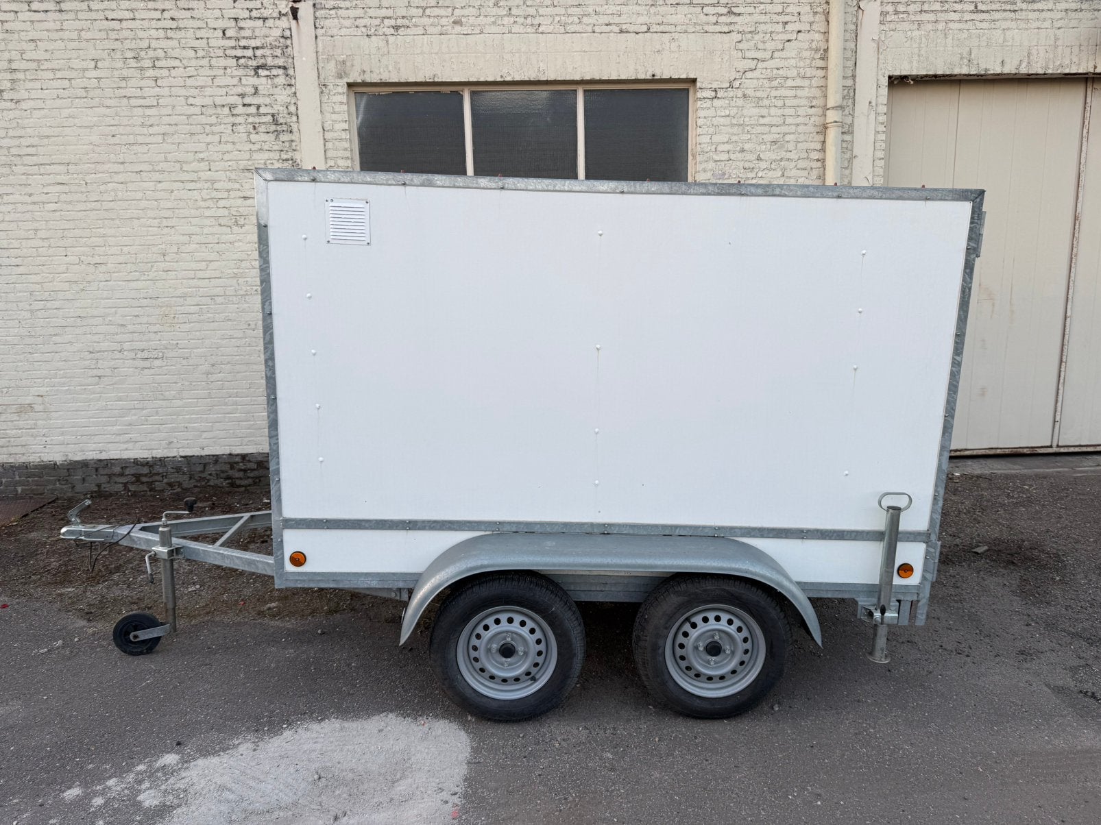 Gesloten aanhangwagen 750kg, Ophalen, Zo goed als nieuw