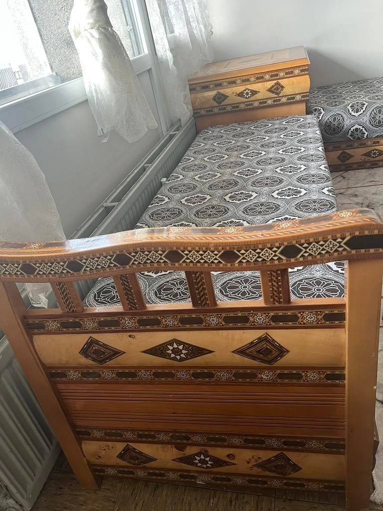 Salon marocain, Ophalen, Hout