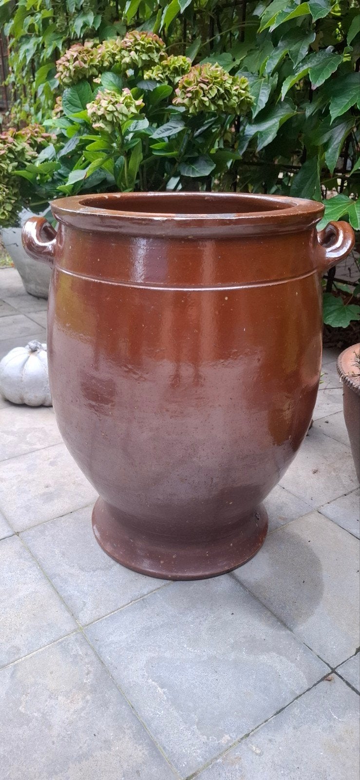 oude keramische stenen pot, Ophalen