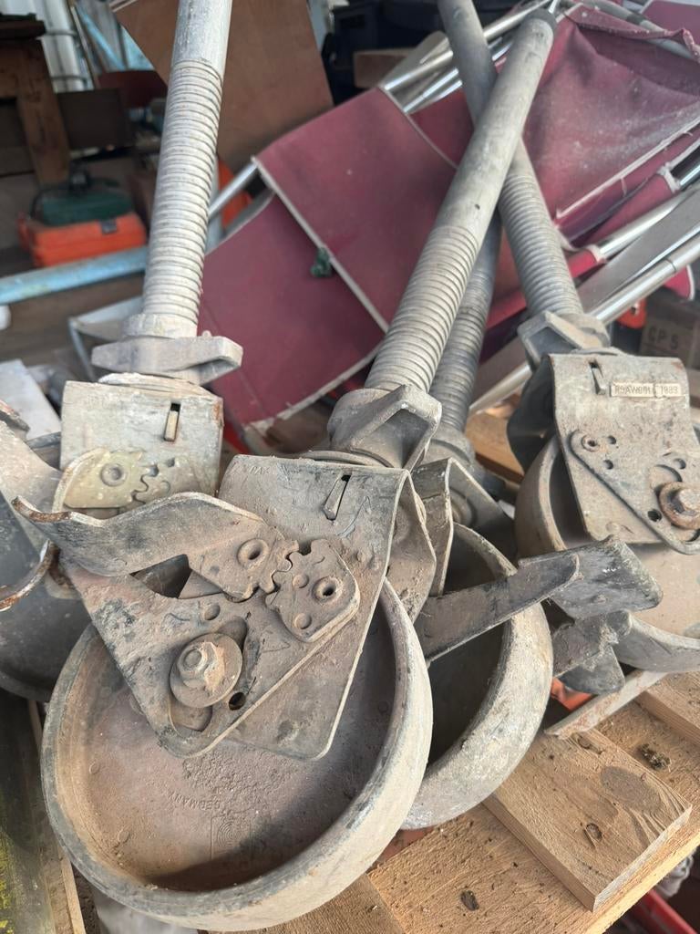 Rue dechafaudage layher 320€, Enlèvement ou Envoi