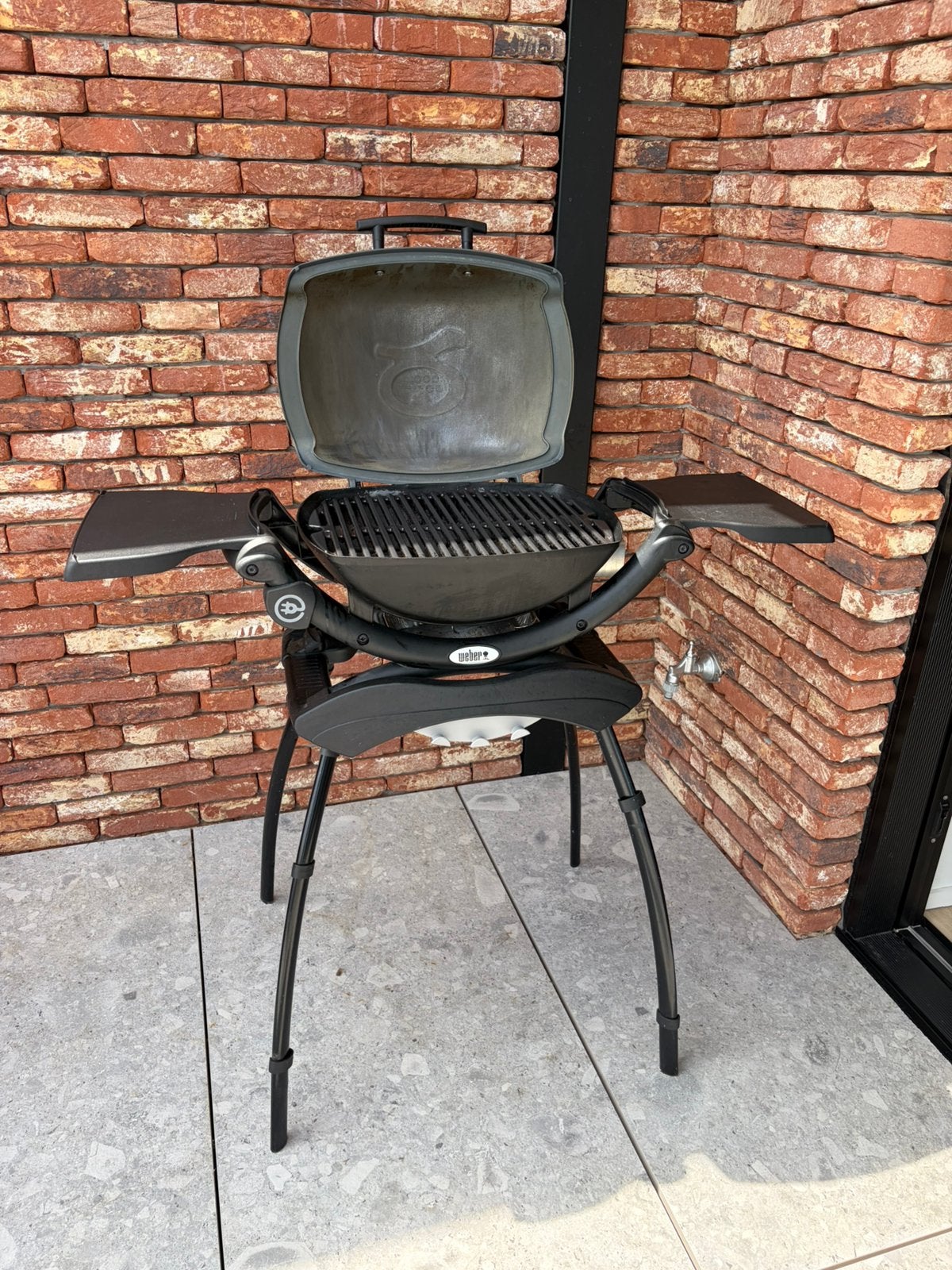 Bbq weber Q1400, Tuin en Terras, Ophalen, Zo goed als nieuw