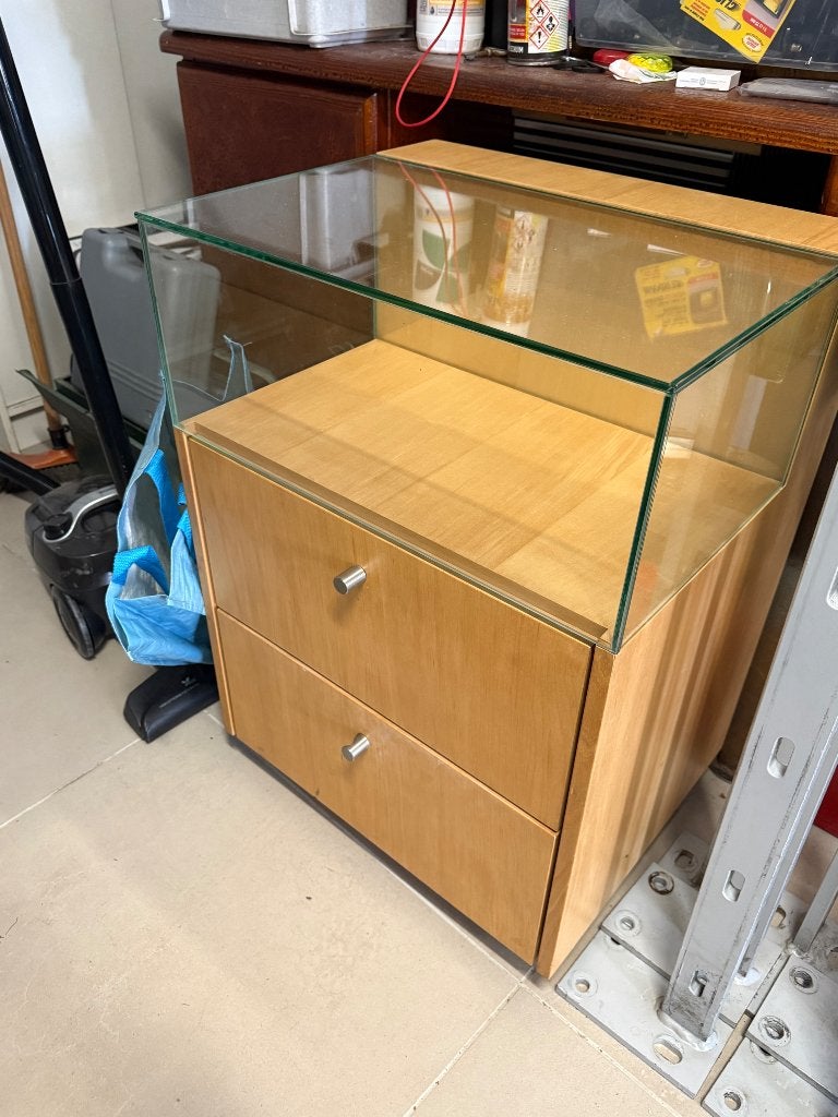 Ladekast met vitrine, Ophalen, Gebruikt