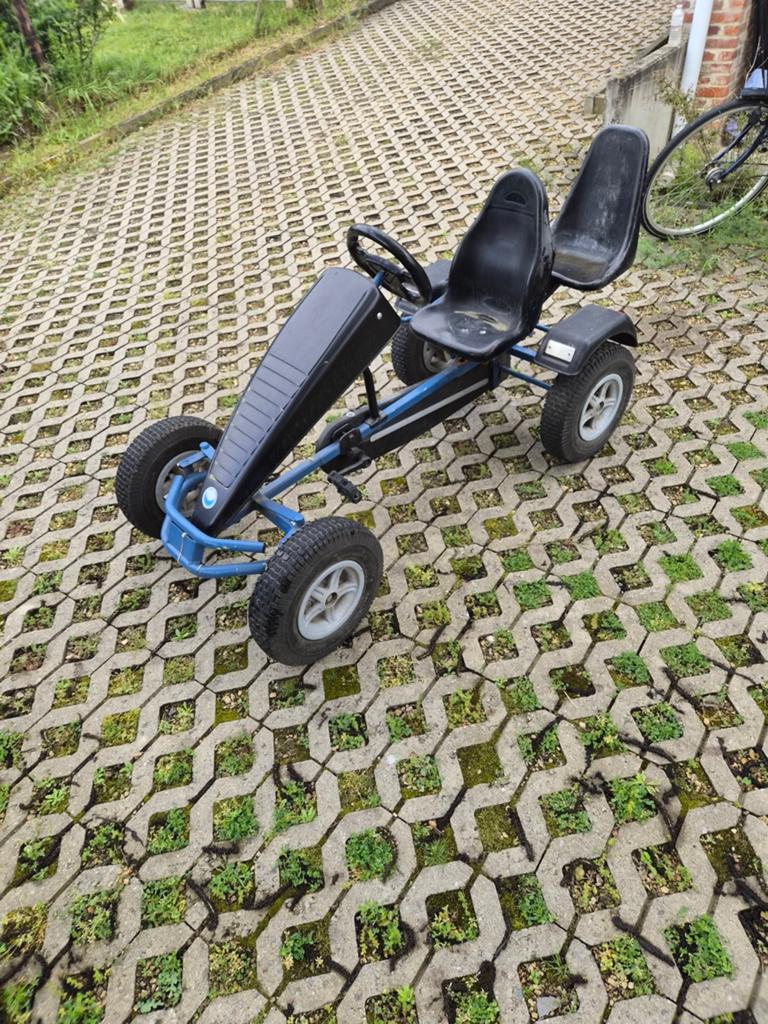Faire du karting, Enlèvement