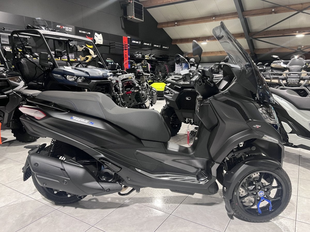 Piaggio MP3 400 SPORT, Scooter, Entreprise, 400 cm³, 12 à 35 kW