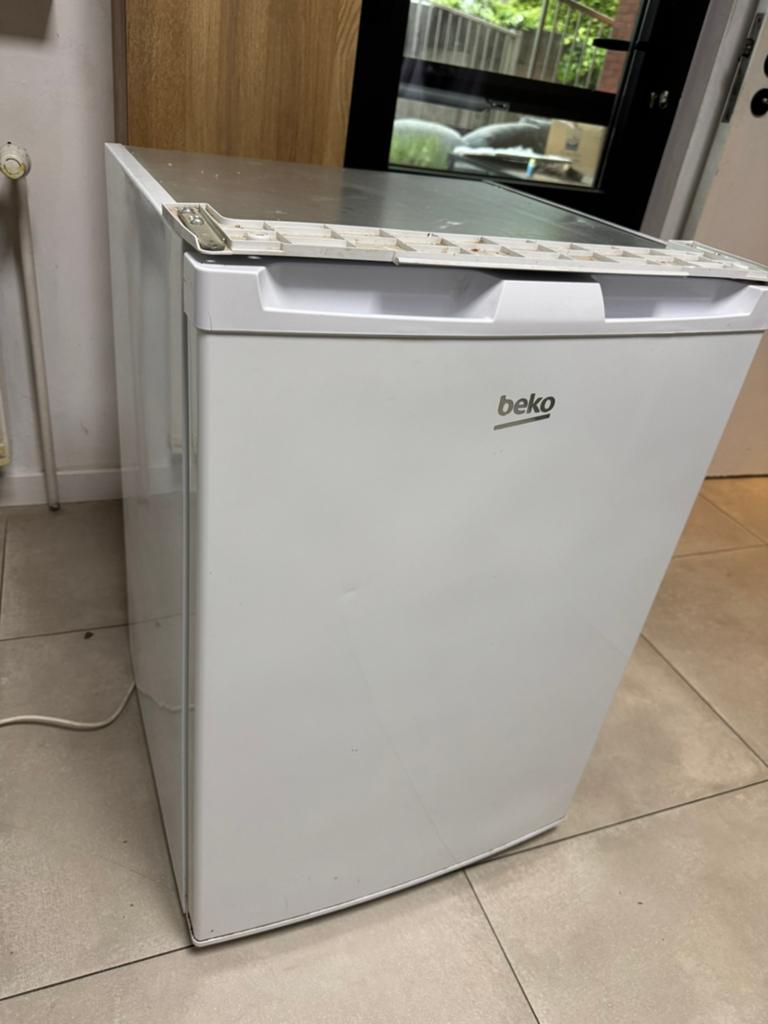 Beko koelkast/ijskast, Elektronische apparatuur, Koelkasten en IJskasten, Ophalen, Zo goed als nieuw