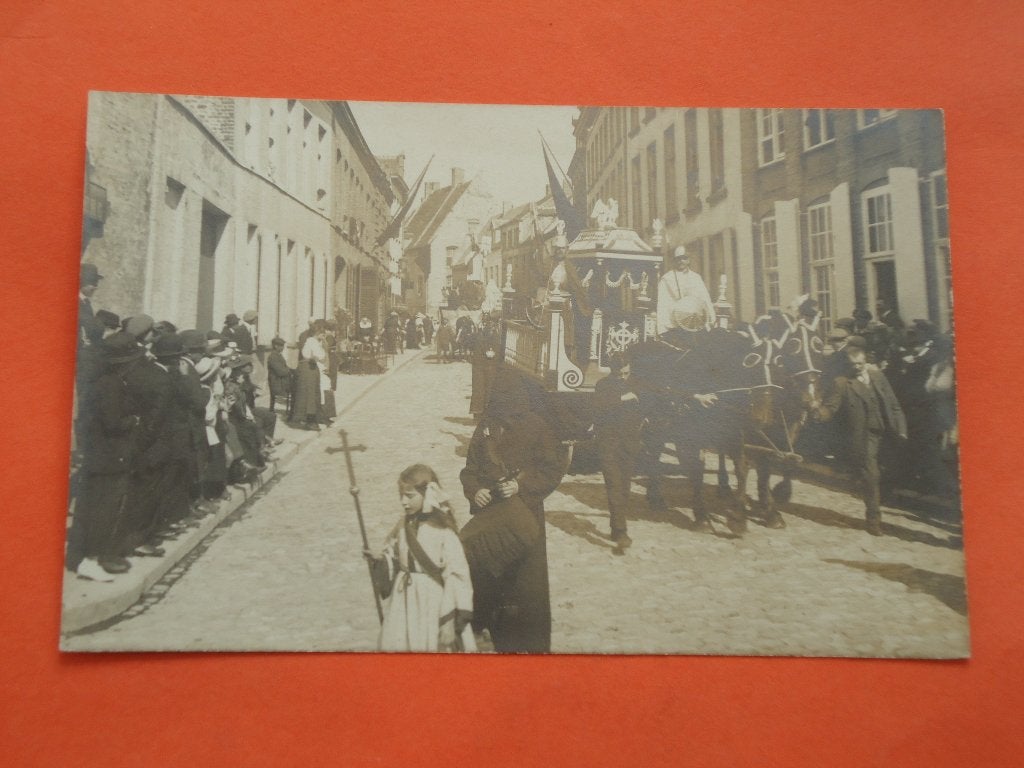 Veurne - Furnes Fotokaart van Boetprocessie te Veurne, Verzamelen, Ophalen of Verzenden, 1920 tot 1940, Ongelopen, West-Vlaanderen