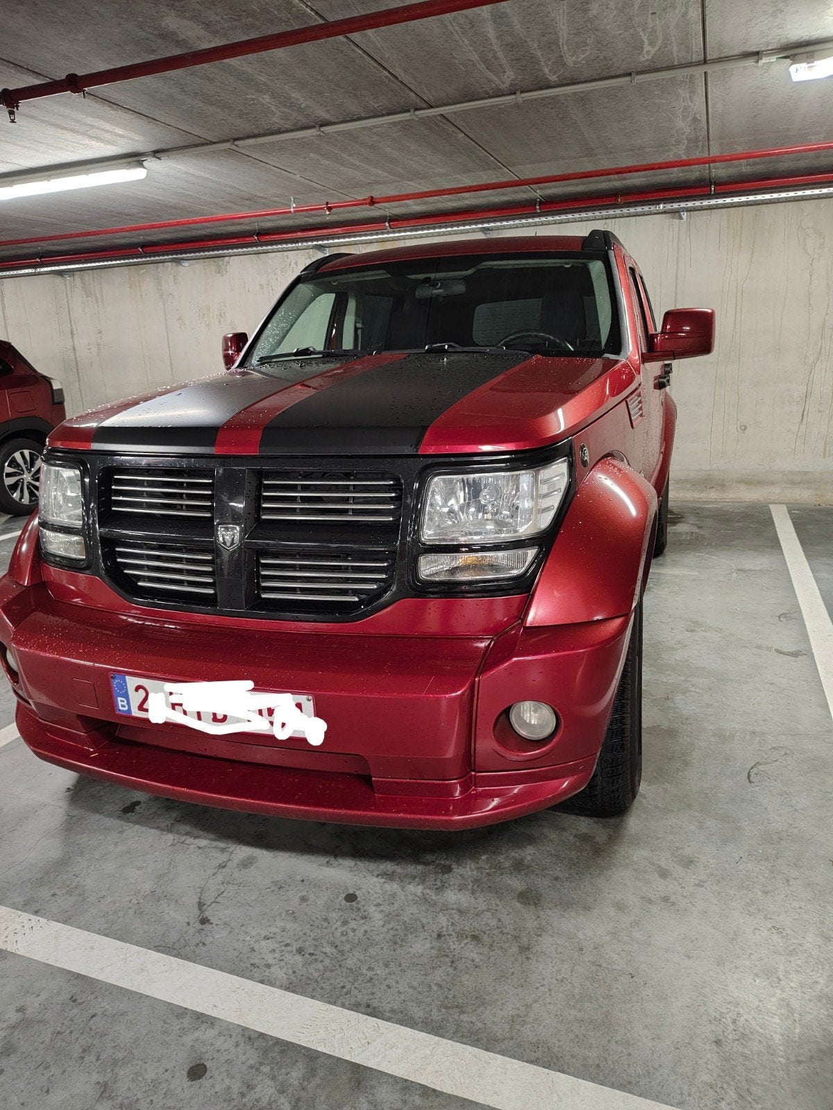 stoere Dodge Nitro lichte vracht manueel 4x4 slechts 150d km, Auto's, Stof, Zwart, 4 cilinders, Particulier