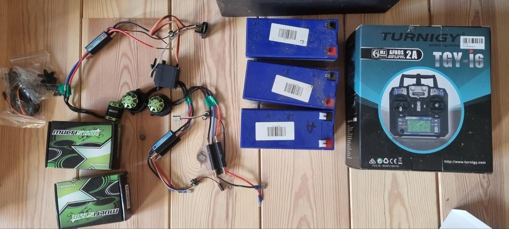 Turnigy TGY-i6 zender met 3 motoren en 3 ESC's, Enlèvement ou Envoi