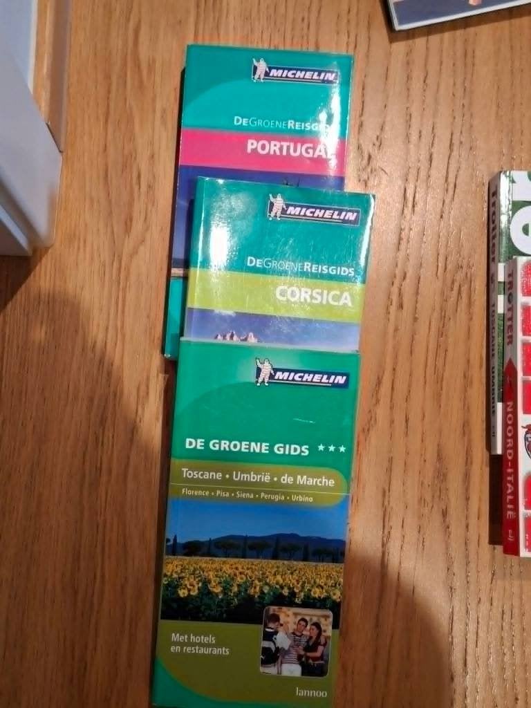 REISGIDSEN diverse landen, Boeken, Ophalen, Zo goed als nieuw, Reisgids of -boek, Overige merken