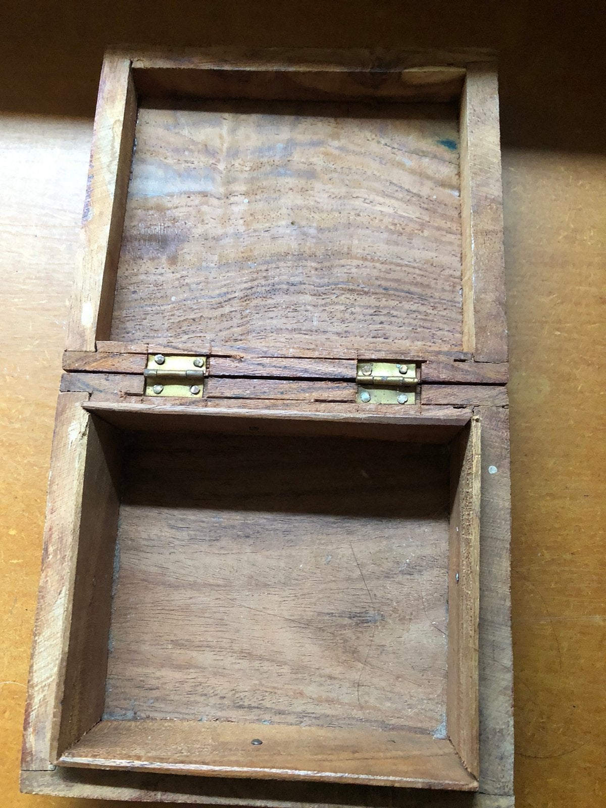 Oud doosje gesculpteerd, Ophalen of Verzenden